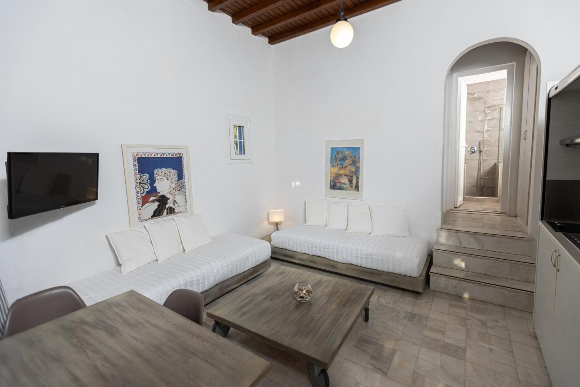 Andromeda Aparthotel 3*